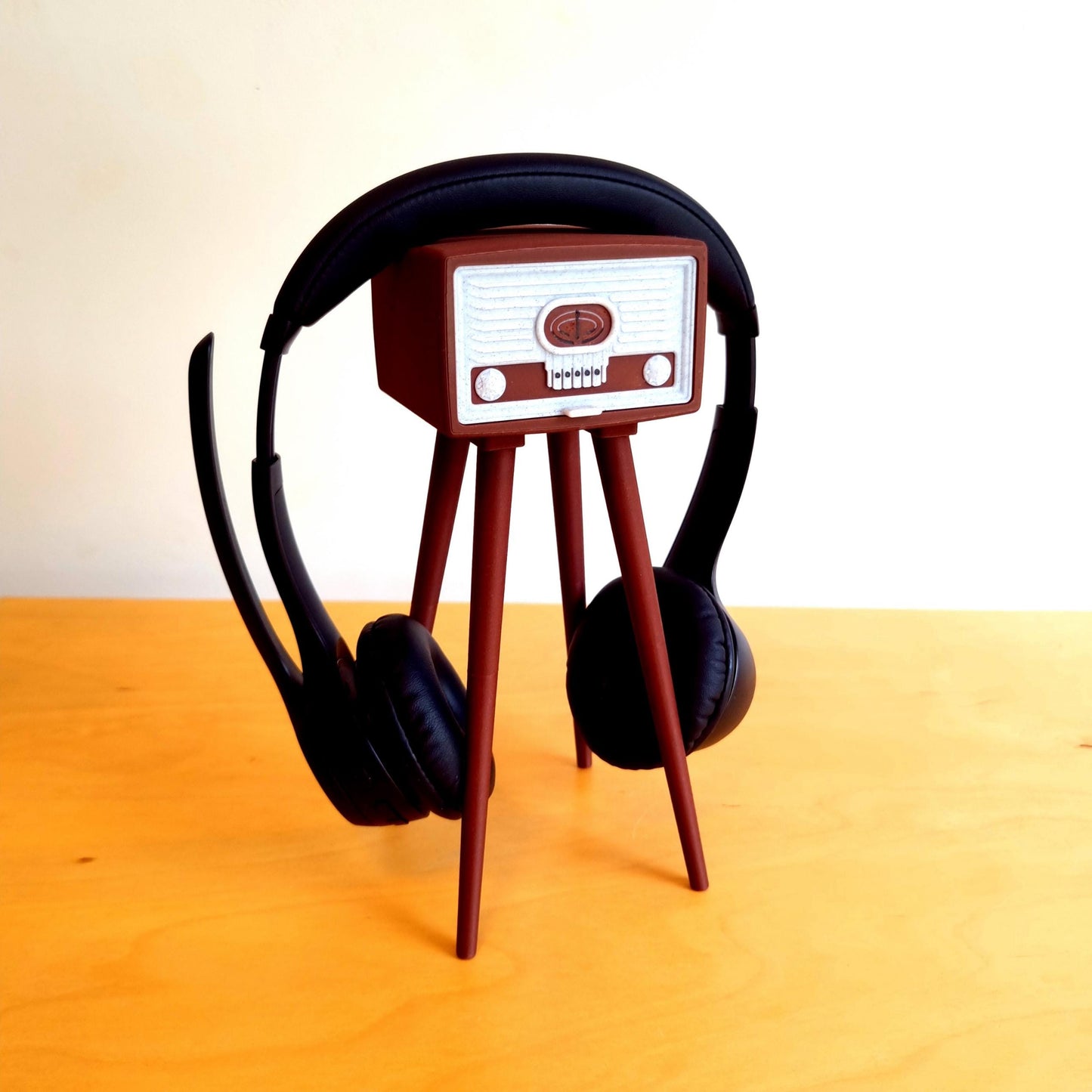 Retro Vintage Radio Headphone Stand with Storage Drawer for Ear Buds