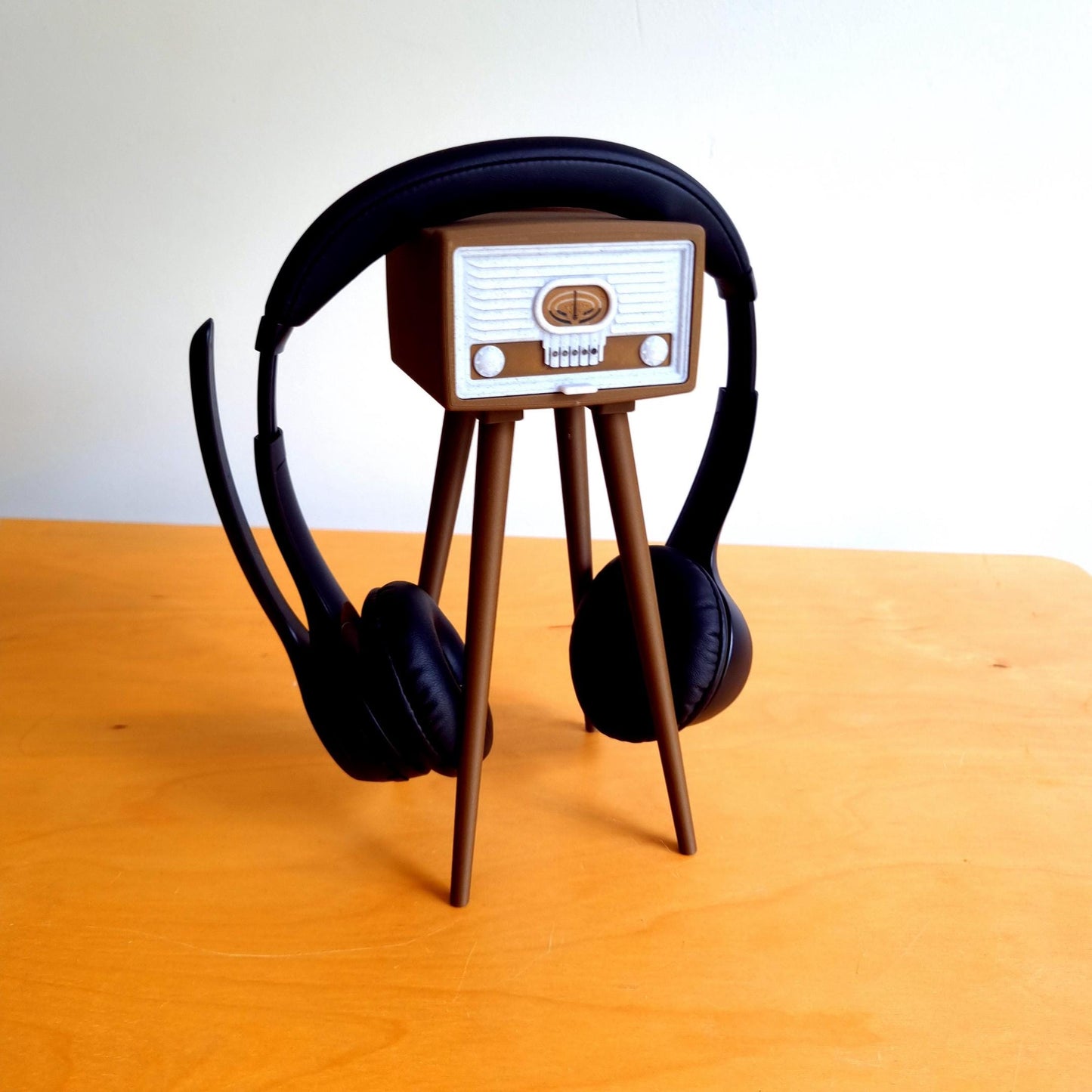 Retro Vintage Radio Headphone Stand with Storage Drawer for Ear Buds